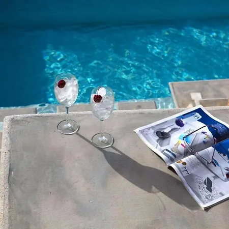 Πλωτό κατάλυμα Aqua Terra Efta *